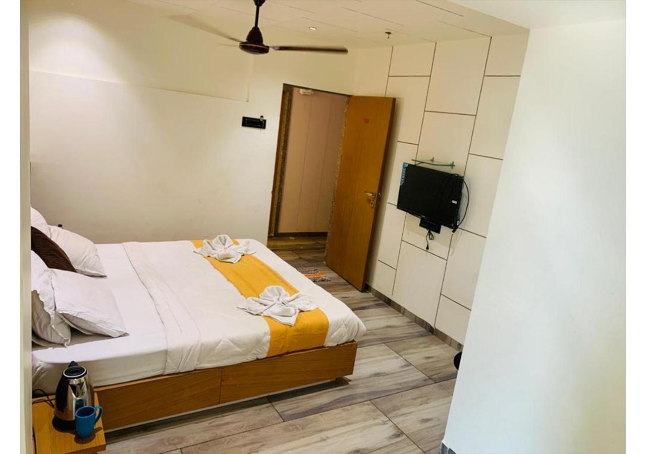 Shree Murlidhar Guest House Súrat Exteriér fotografie